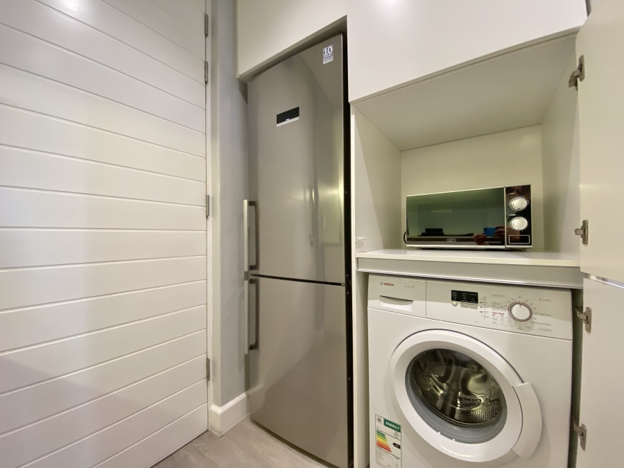 1 Bedroom Property for Sale in Green Point Western Cape